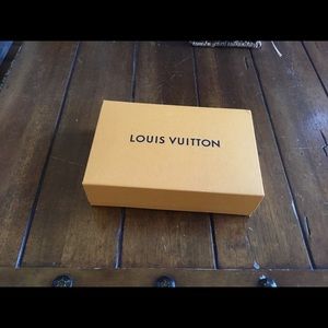 Louis Vuitton box